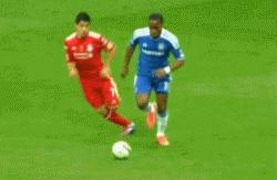 足球假摔演技爆表,足球场上演技派假摔高手