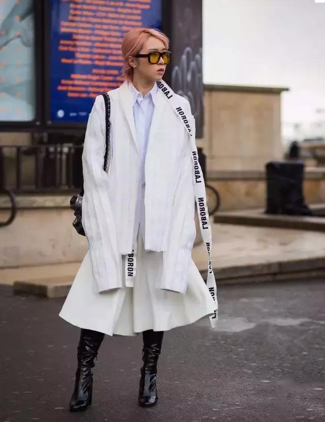 angelababy杨幂黑白礼服,杨幂杨颖穿的条纹荷叶裙