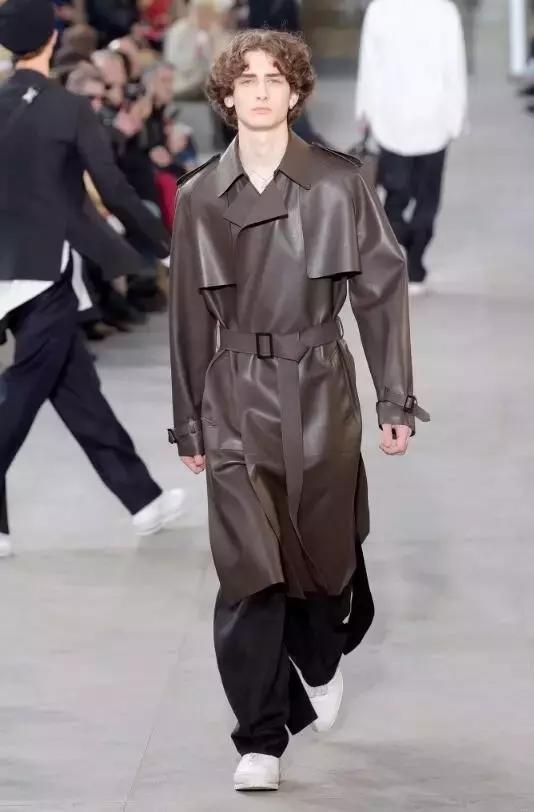 lv x supreme联名红色卫衣 (lv和supreme联名牛仔外套)