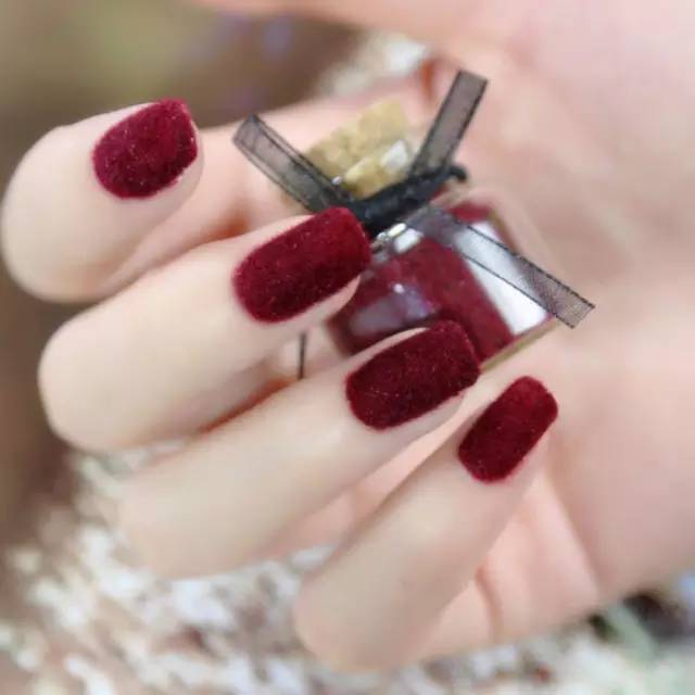 48款热门款显白新年红美甲合集,美甲48种款式图