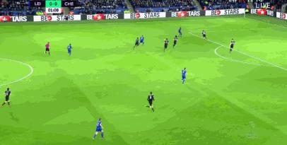 半场阿森纳0-1布莱顿韦伯斯特破门,切尔西4-2莱斯特城集锦