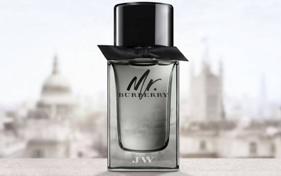 一个男人最少要有几款香水,男人一生就这几款香水