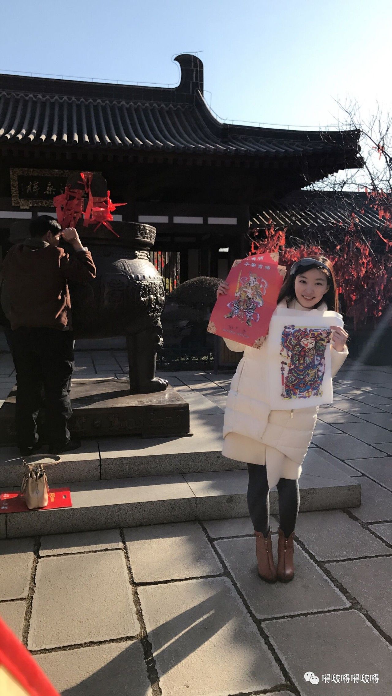 过年啦贴春联,过年时贴门神的习俗