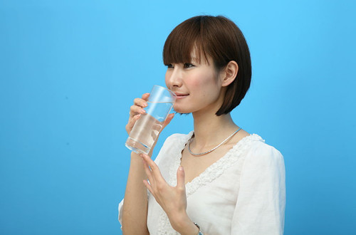 身体缺水了食疗该怎样补水,身体缺水怎么调理最有效