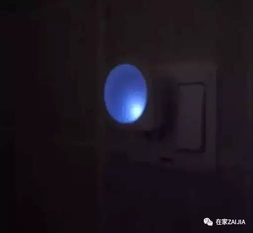 爷爷奶奶和孩子的卧室设计,她给家人建了一座童话屋子