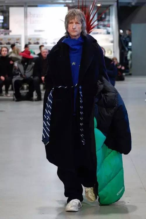 vetements最新款,vetements经典款