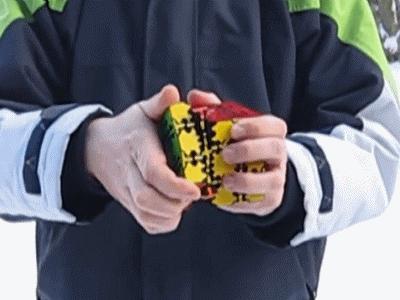 看了这些鬼畜级别的魔方，你还敢说自己会玩魔方么？