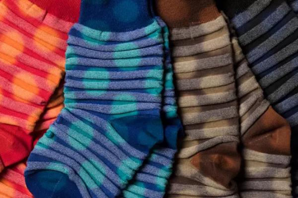 情人节礼物送什么小物件,情人节穷人送什么礼物比较好