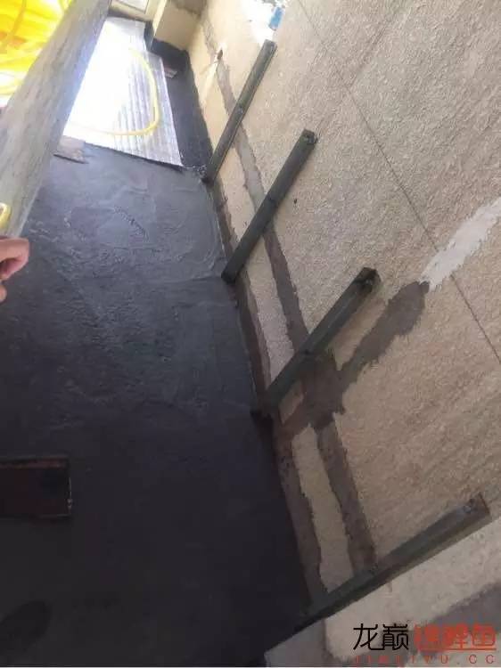 地缸里面漂浮的粉末怎么解决,粘的地缸怎么干得快