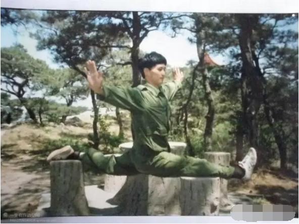 李华伟蹲墙松腰,李华伟健身教练