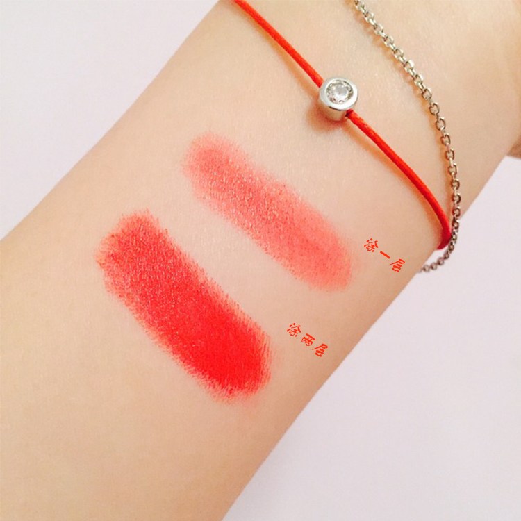 董卿春晚口红是什么色号,董卿2017年春晚口红色号