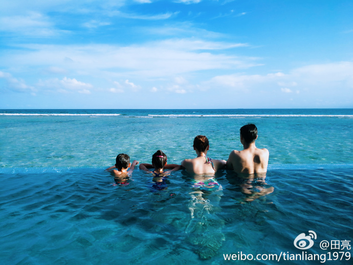 安吉考拉的视频,安吉考拉海边度假