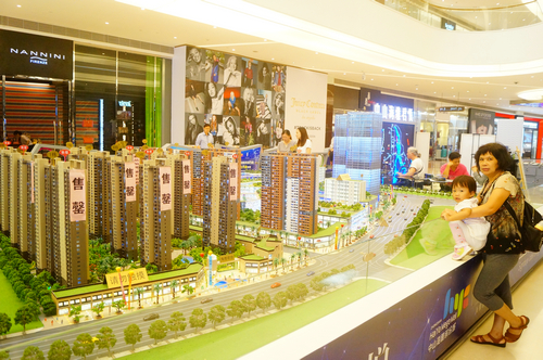 实拍深圳楼盘,实拍房地产销售中心