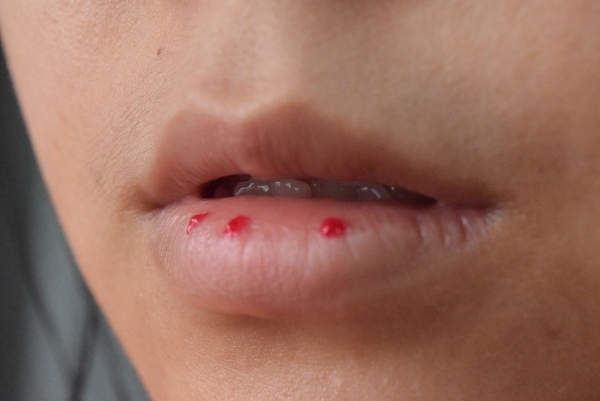 适合夏天的阿玛尼红管唇釉,值得入手的阿玛尼唇釉