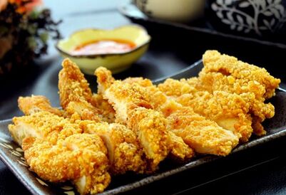 卖1000个鸡能赚多少钱,卖鸡一年赚300万