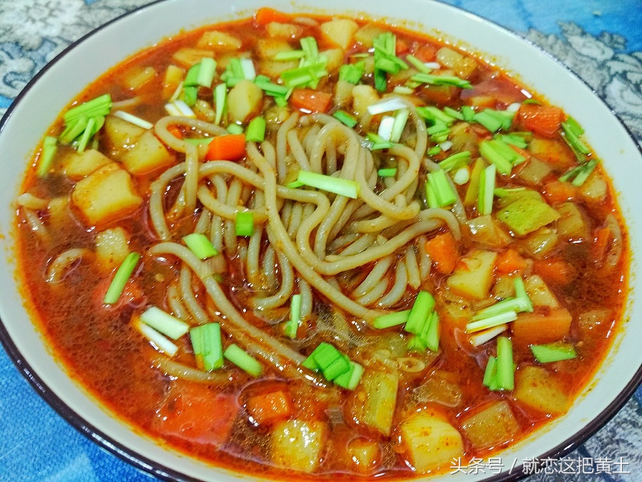 在家做饸饹面老是断怎么回事,荞麦面饸饹的正宗做法最佳比例