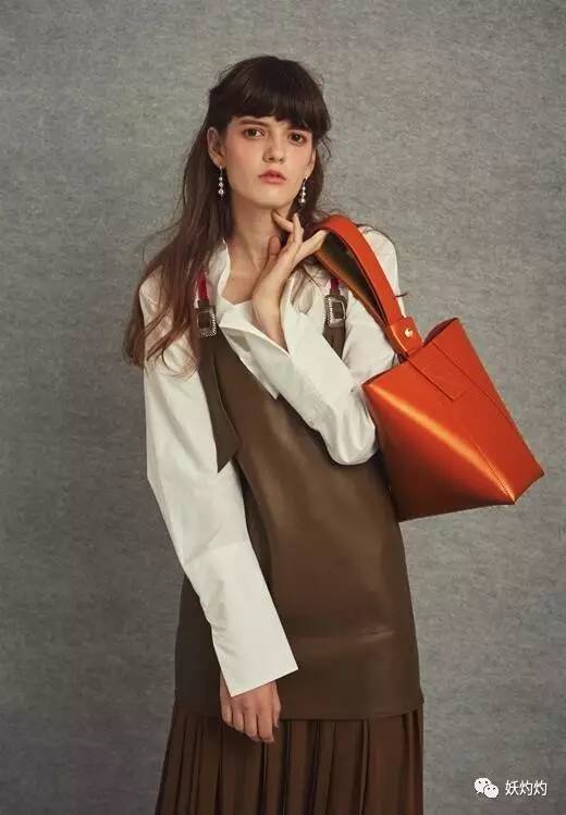 情人节买包包给女朋友,情人节买包子送包视频