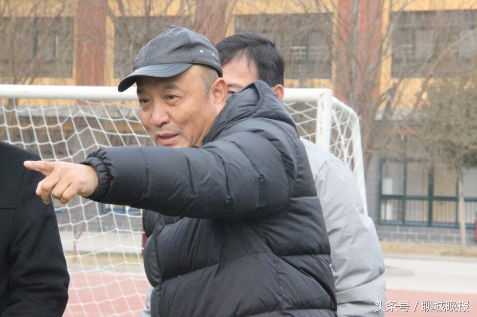 青岛足球殷铁生个人资料,殷铁生足球比赛