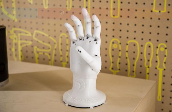 史上最逼真美丽的机器人,人体机器人进化史