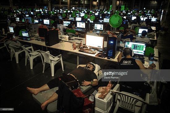 从瑞典小镇到十万人鸟巢LOL大赛场馆变迁