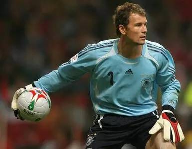 足球场上爱情,爱情足球队