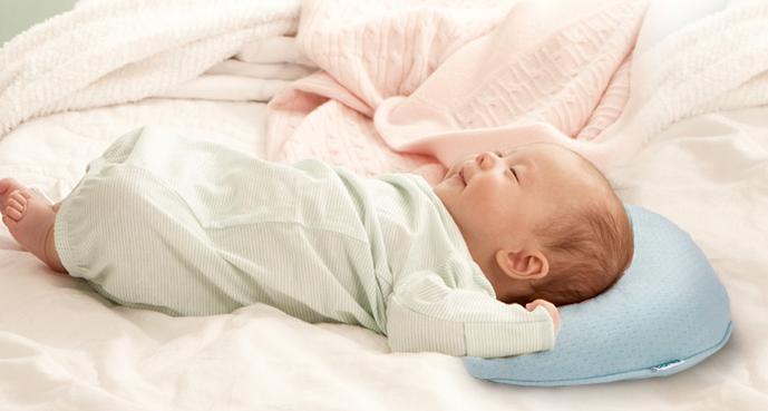 刚出生婴儿选什么样的枕头,新生婴儿小孩枕头怎么选