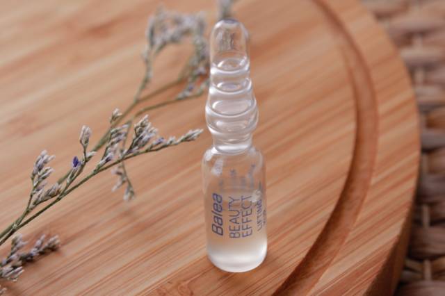 种草｜女人都爱、媲美微整形的涂抹式玻尿酸哪种好？