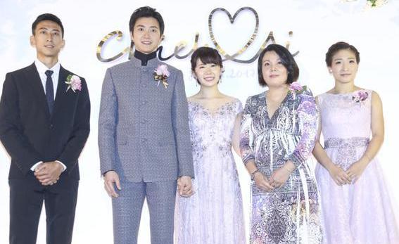 乒乓球运动员王楠与丈夫,王楠与亿万巨富老公度假