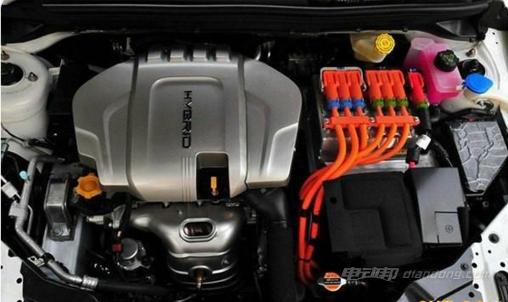 荣威e550混动发动机总成,荣威e550混合动力电脑位置