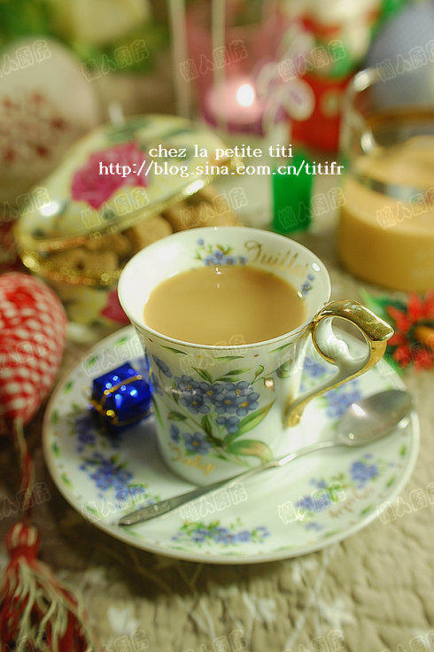 简单易上手的奶茶做法,简单做香醇拿铁