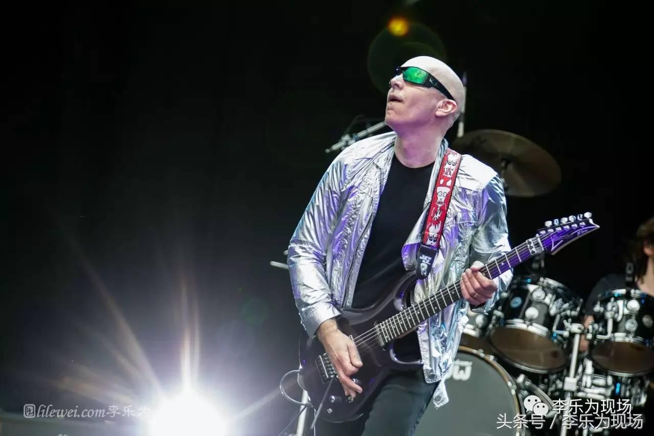 joesatriani弹木吉他,吉他大师joesatriani