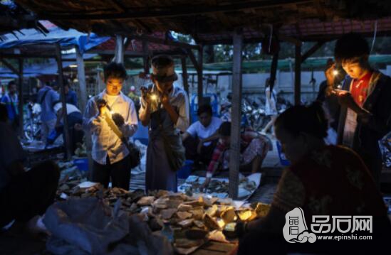 缅甸玉石珠宝行业将迎来新革命,缅甸玉石毛料中国关税