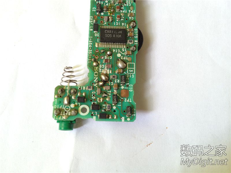 sonys50收音机芯片,索尼音响s55拆机