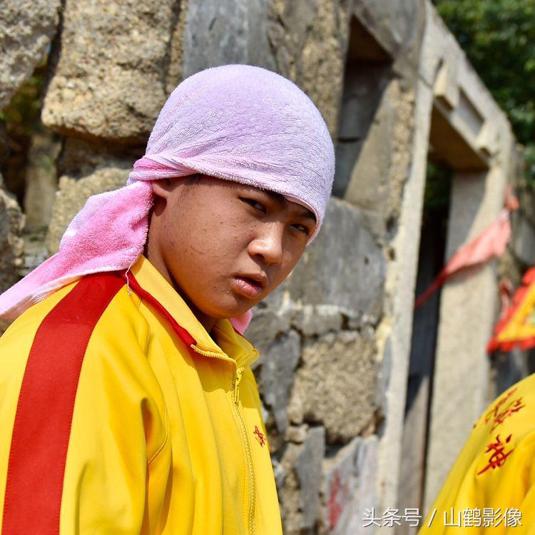 普宁老方村迎神跳火堆,普宁民俗跳火马