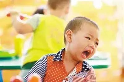 孩子入园哭闹原因及解决方法,小孩入园哭闹怎么办如何引导