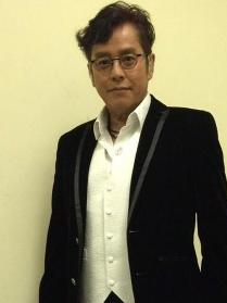 谭咏麟生平视频,歌手谭咏麟个人资料