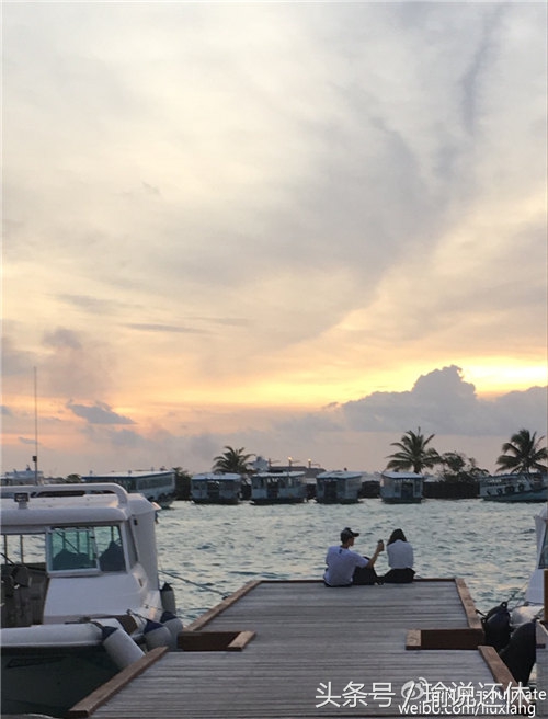 刘翔骑女友戏水,惹恼女权还是道德婊?喷子们叮咬英雄可休矣!