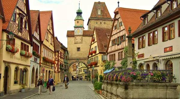 人一辈子要去的5个地方,人一生要去的50个地方图片