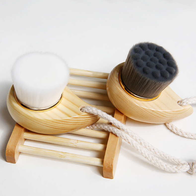 用了一年护肤品没效果,别人调侃你用好的护肤品