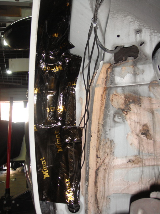 雪铁龙c5轮胎换什么好,胎噪的克星