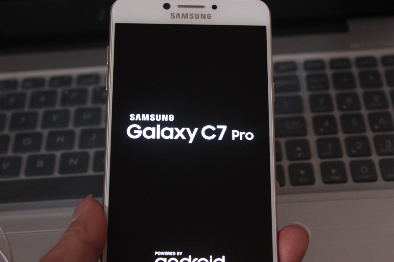 铜管散热和碳纤维散热,骁龙626三星c7