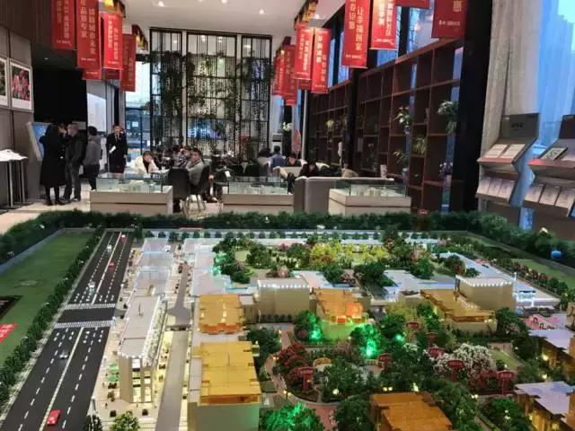 到成都的街上走一走,到成都的街道走一走