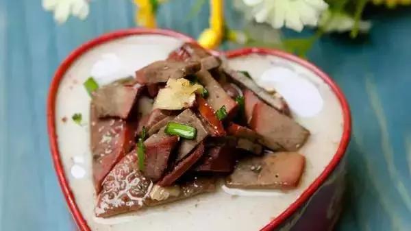 贫血食补的食物有哪些,孩子贫血吃什么食物最好补16岁