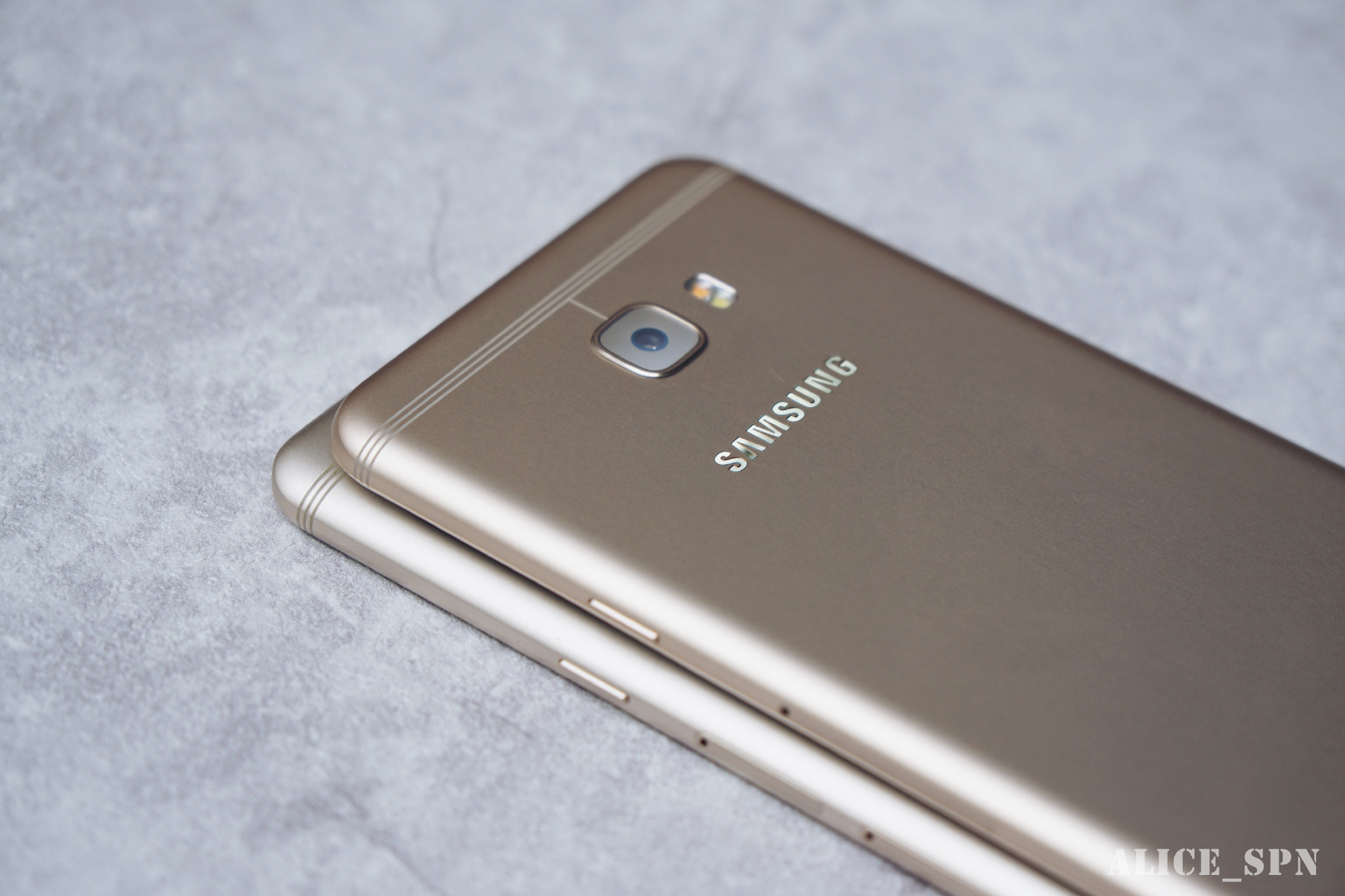 三星C7Pro体验评测：一次高性价比的Allin