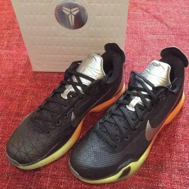 今年扣篮大赛上脚球鞋,乔丹扣篮大赛穿的球鞋