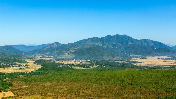 腾冲火山和热海哪个更值得去,去看腾冲火山