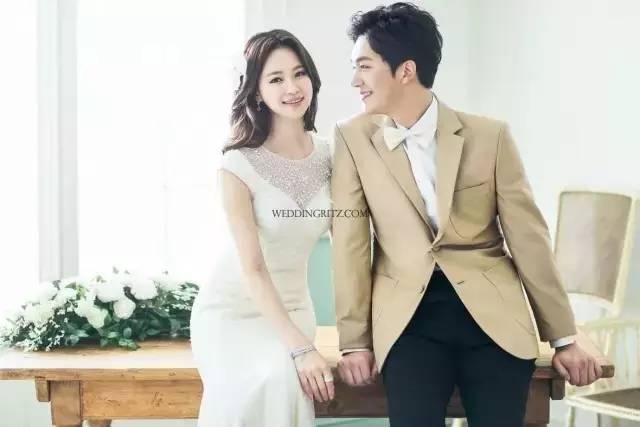 婚纱照夜景闪光灯摄影技巧,室内婚纱复古暖光怎么拍摄