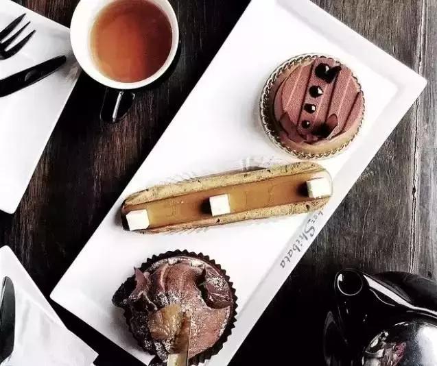 爆红朋友圈的21家的甜品店，只怕你不敢点开！