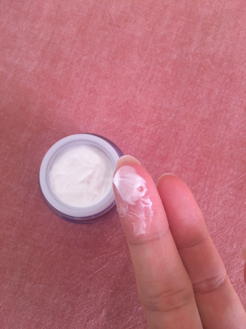 美妆眼部精华雅诗兰黛,雅诗兰黛小棕瓶眼霜测评图片