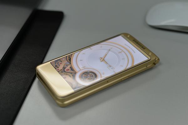 三星w2017哪款最好,三星w2017现在值得入手吗